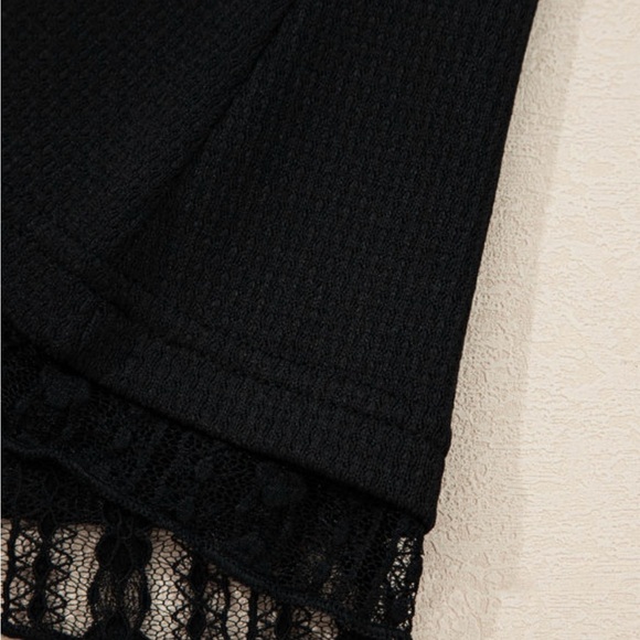 Elegant Black Lace Women Top - Picture 10 of 15